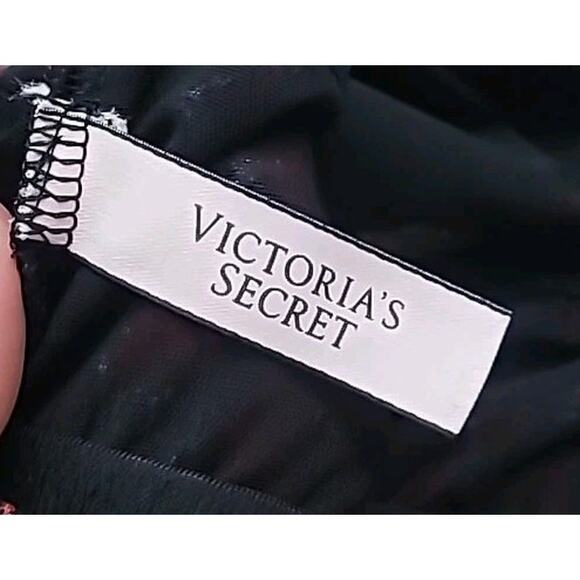 Victoria’s Secret Lace Bralette L Black Heart Mesh Romantic Lingerie EUC - Picture 5 of 8